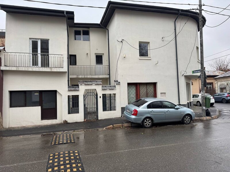 Turda- Banu Manta, Particular Vila  pozitie exceptionala, 12 camere,