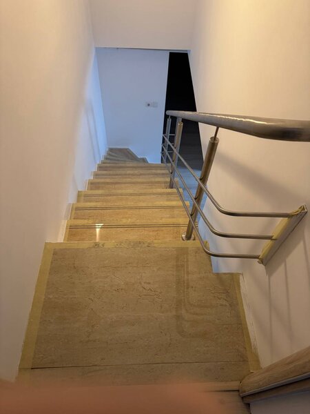 Turda- Banu Manta, Particular Vila  pozitie exceptionala, 12 camere,